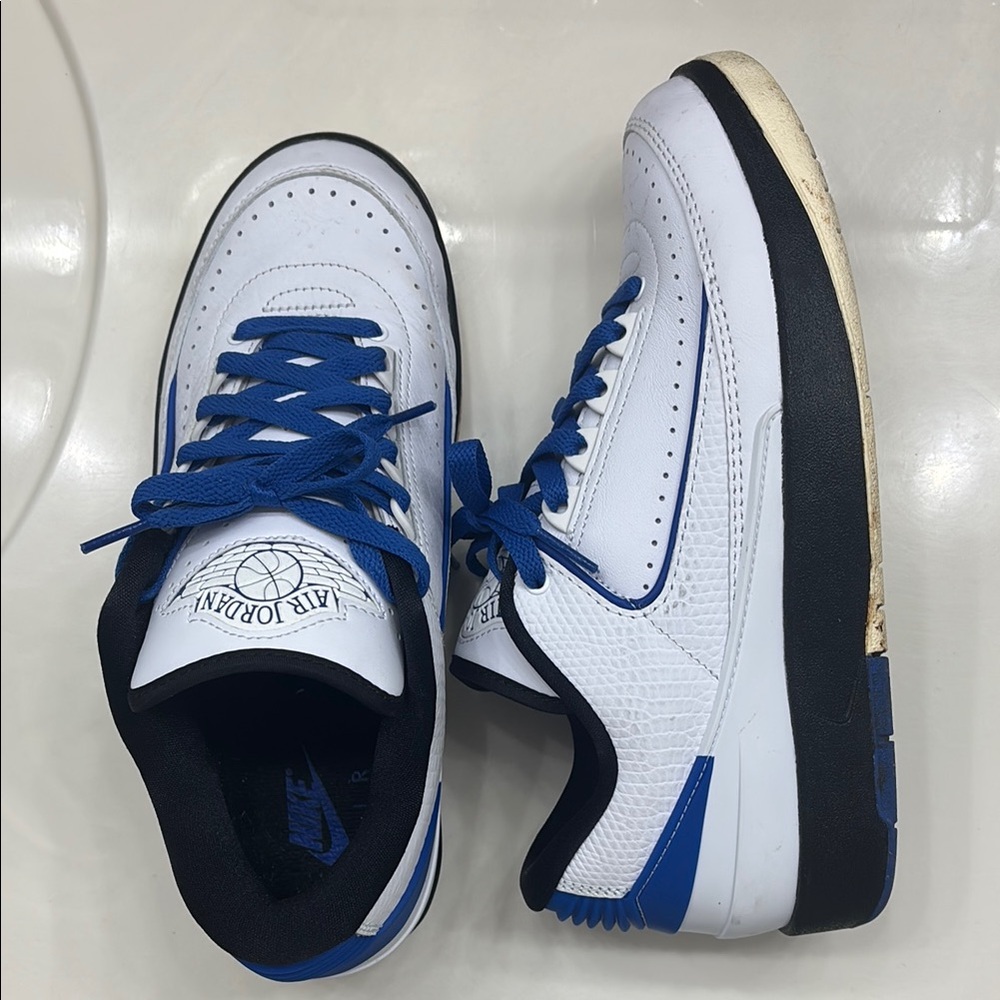 Nike Air Jordan White and Blue Low Tops
